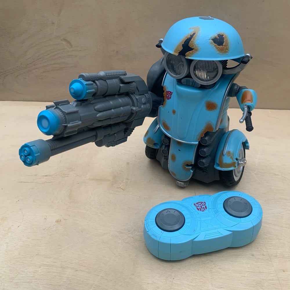 Transformers Autobot Sqweeks The Last Knight RC tested works